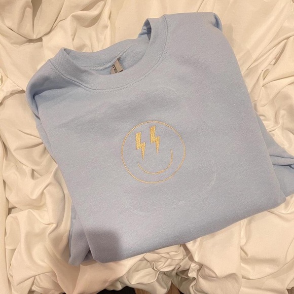 custom embroidered smiley crewneck - Picture 2 of 2